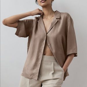 Aritzia Wilfred Aries Button Up size XS